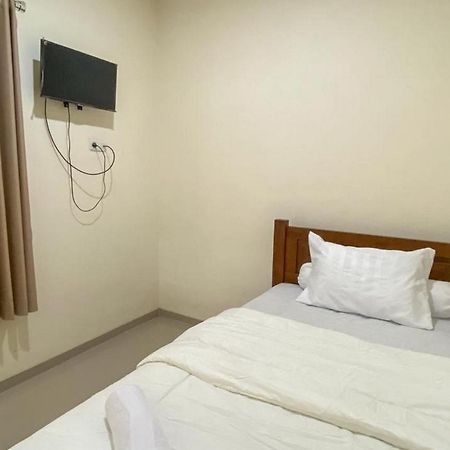 Nipa Guest House Near Universitas Widyagama Mitra Reddoorz Blimbing  Dış mekan fotoğraf