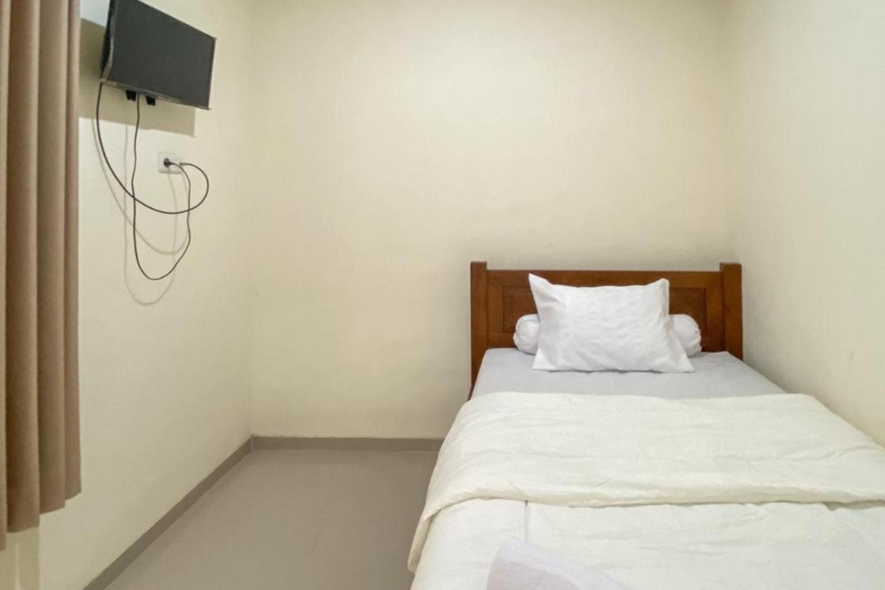 Nipa Guest House Near Universitas Widyagama Mitra Reddoorz Blimbing  Dış mekan fotoğraf