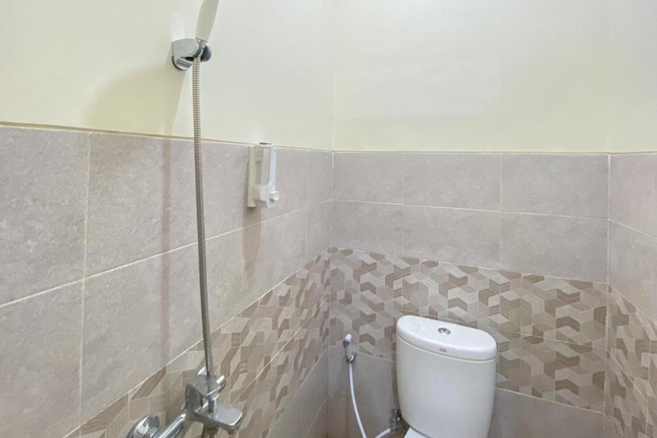 Nipa Guest House Near Universitas Widyagama Mitra Reddoorz Blimbing  Dış mekan fotoğraf