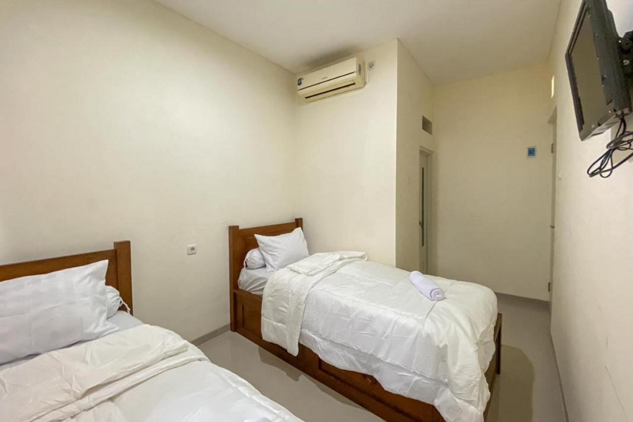 Nipa Guest House Near Universitas Widyagama Mitra Reddoorz Blimbing  Dış mekan fotoğraf