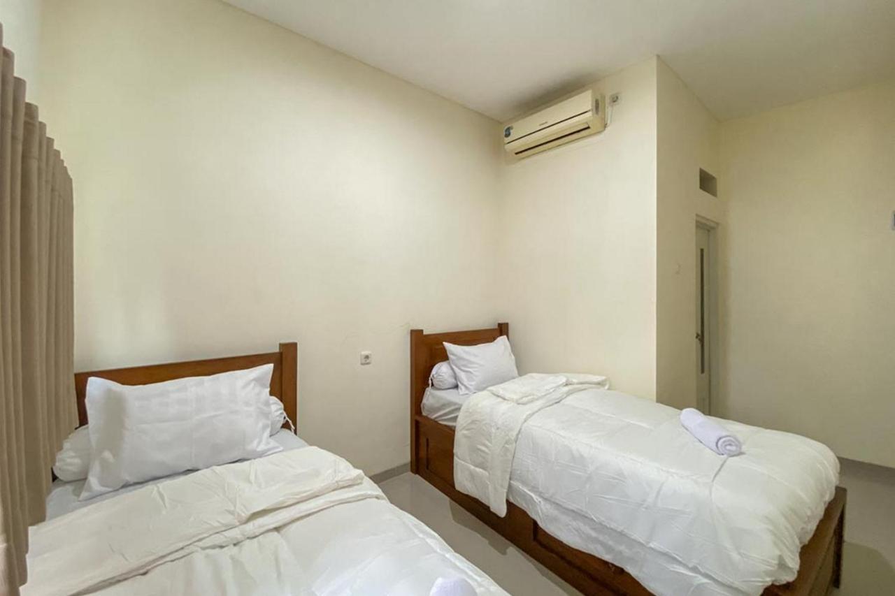 Nipa Guest House Near Universitas Widyagama Mitra Reddoorz Blimbing  Dış mekan fotoğraf